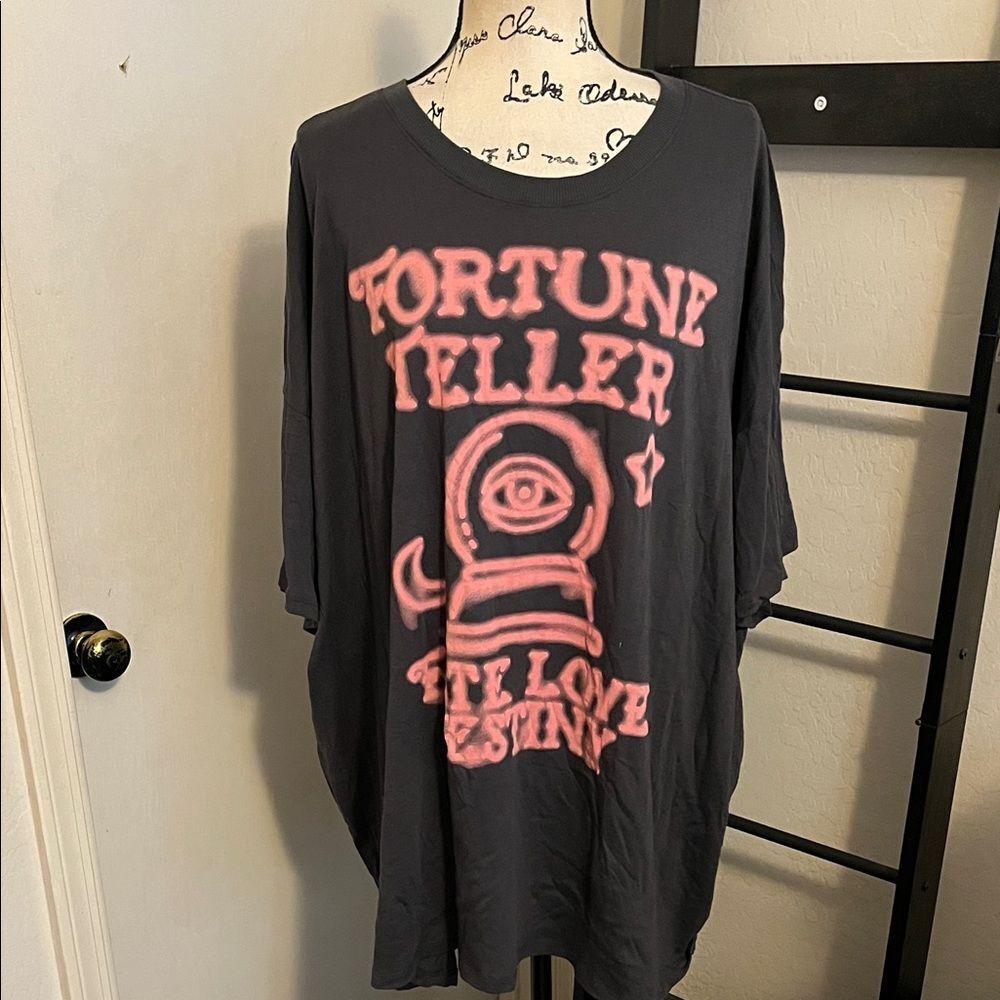 Torrid Gray Fortune Teller Fate Love Destiny Pullover Graphic T-Shirt Brand New